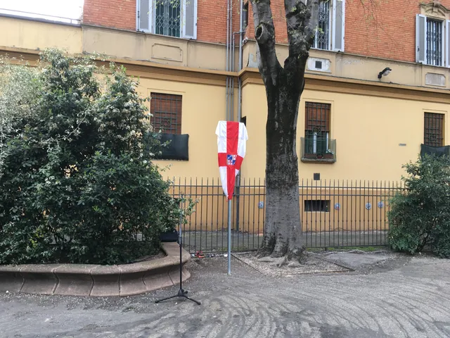 Piazzetta degli Umarells