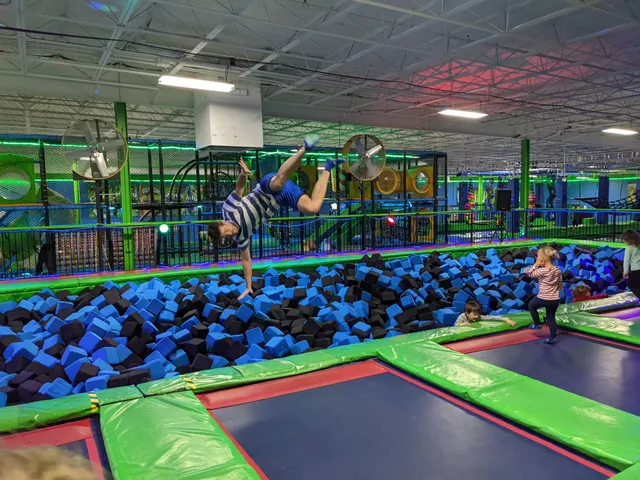 Rebounderz Grand Rapids - Indoor Trampoline and Adventure Park