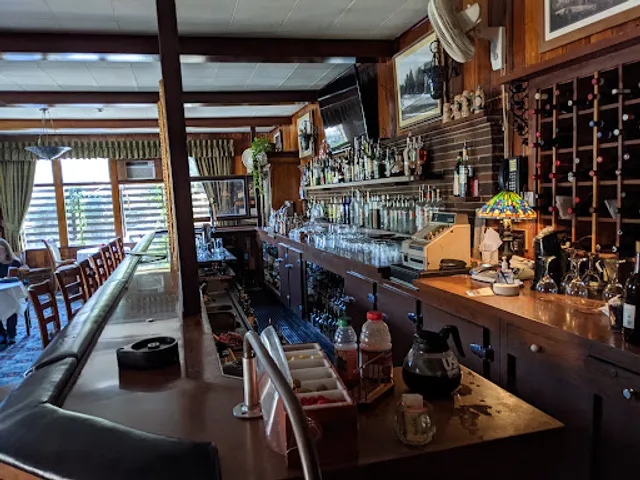 Scopazzi's Restaurant and Lounge