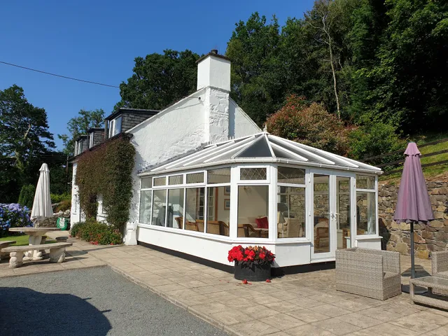 Mays Holdays Cottages