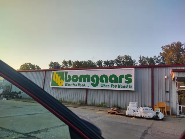 Bomgaars