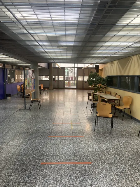 University of Rennes - Economics