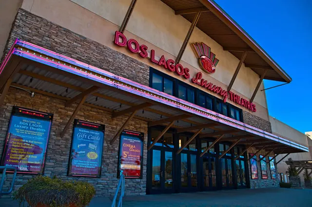 Starlight Dos Lagos Luxury 15 Theaters