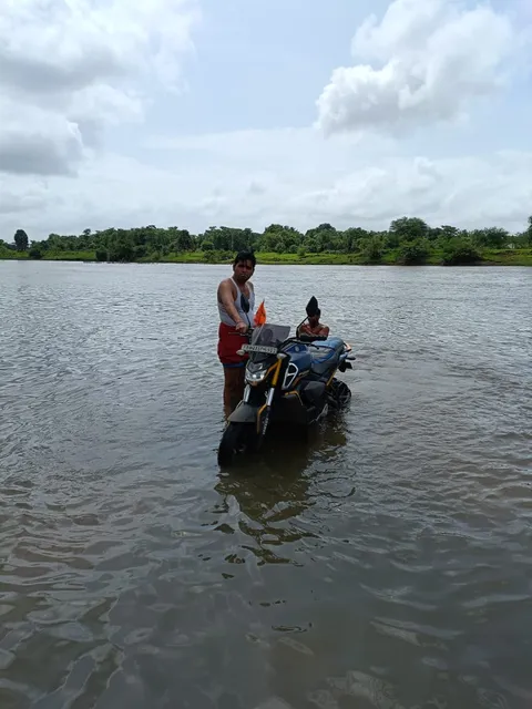 Twenty one hot water springs in a five-kilometer radius of the Vajreshwari Temple