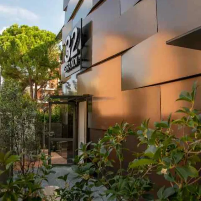 GRANDI32 Boutique Residence