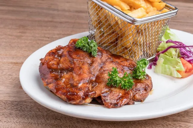 Tipsy Food House Luzira