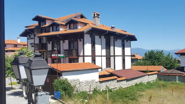 Gondola Apartments & Suites