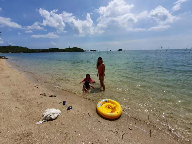 Jenny's White Beach Resort