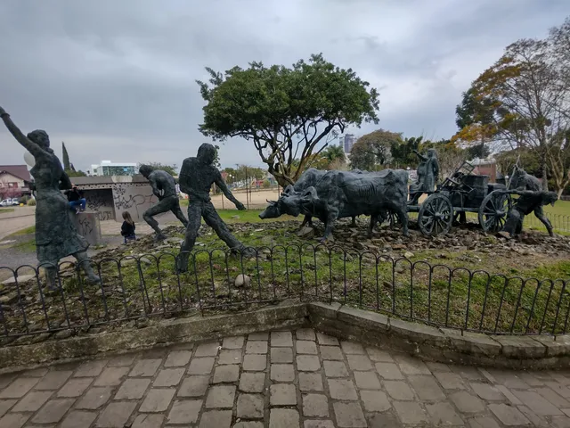Monument to Immigrants
