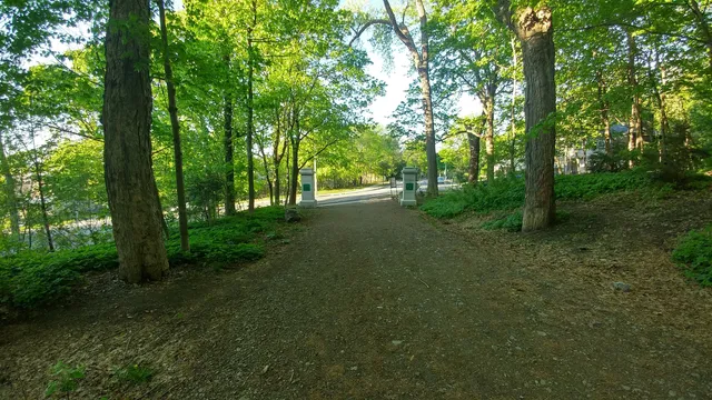 Tiohtià:ke Otsira'kéhne Park