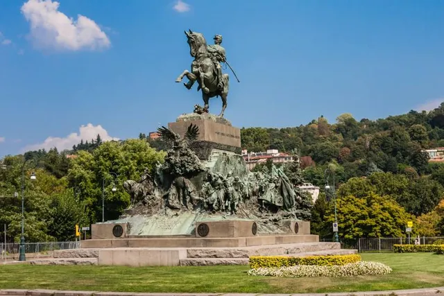 Monumento ad Amedeo di Savoia