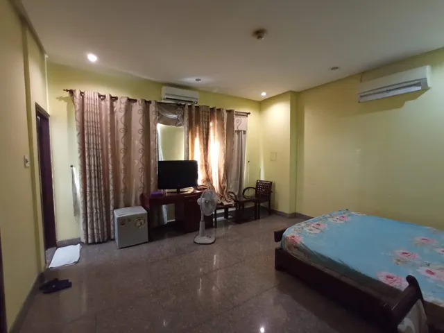 RedDoorz @ Nguyen Tat Thanh Street