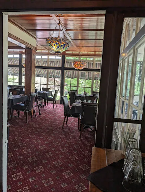 Stonecroft Manor (formerly The Manor Steakhouse)