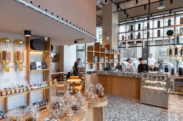 RUBY Coffee Nuts & Chocolate