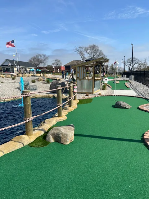 Newport Mini Golf