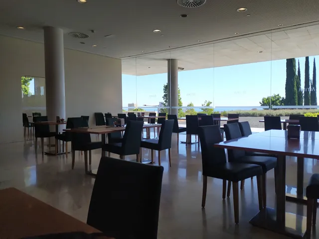 Restaurant cafeteria Tanatori