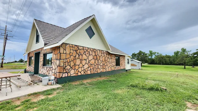 Historic Threatt Filling Station