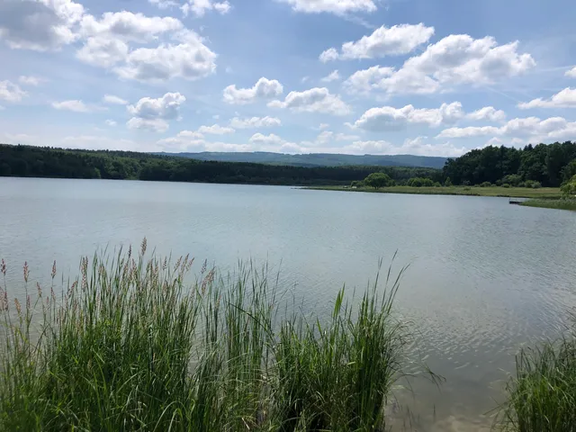 Sportyvne Ozero Dobrohostivsʹke