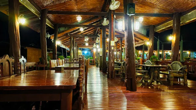 Fresh Restaurant (Sriraya Lanta)