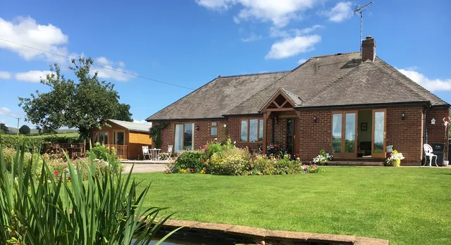 Dove Meadow Bed & Breakfast