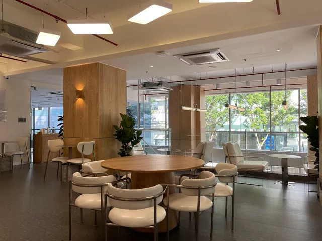 Every Half Coffee Roasters - Hoàng Văn Thái