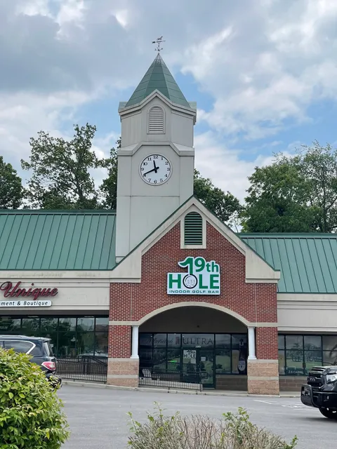 19th Hole Indoor Golf Bar