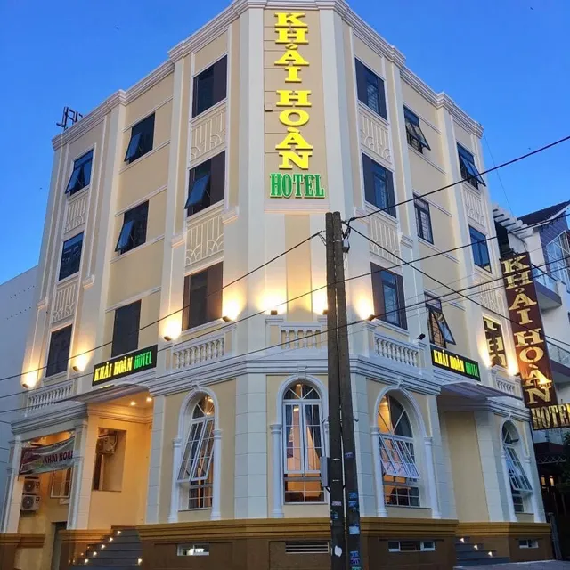 Khách sạn Khải Hoàn