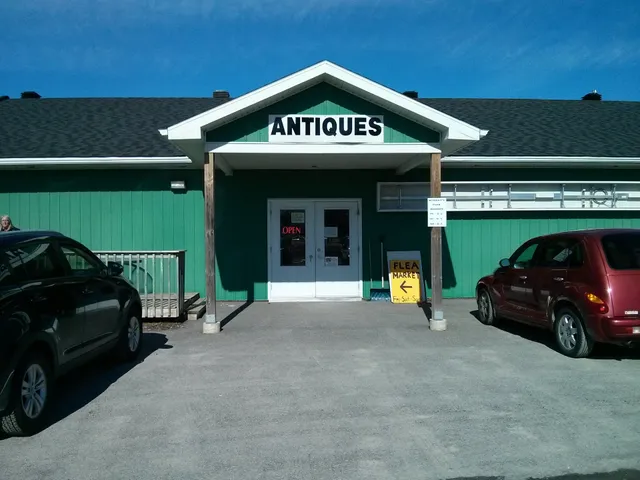 Murray's Flea Market