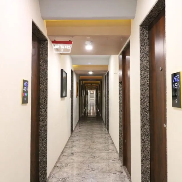 Hotel Pearl Residency