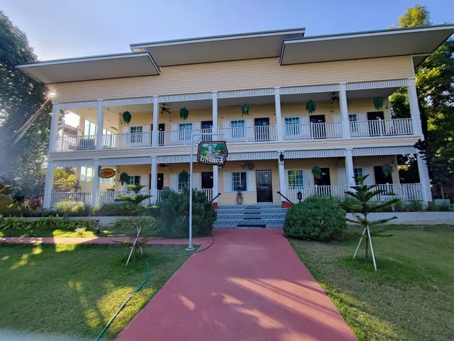 โรงแรม Linlada Boutique Hotel