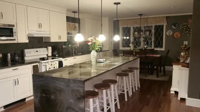 Holbrook Granite & Marble Co