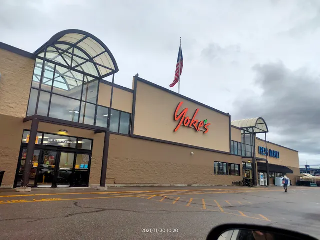 Yoke's Fresh Market - Post Falls