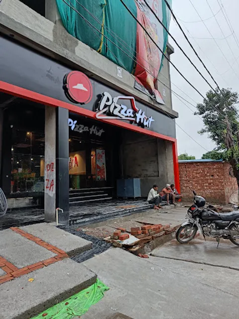 Pizza Hut | D M Road, Bullandshahr