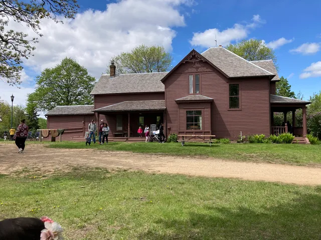 Brooklyn Park Historical Farm