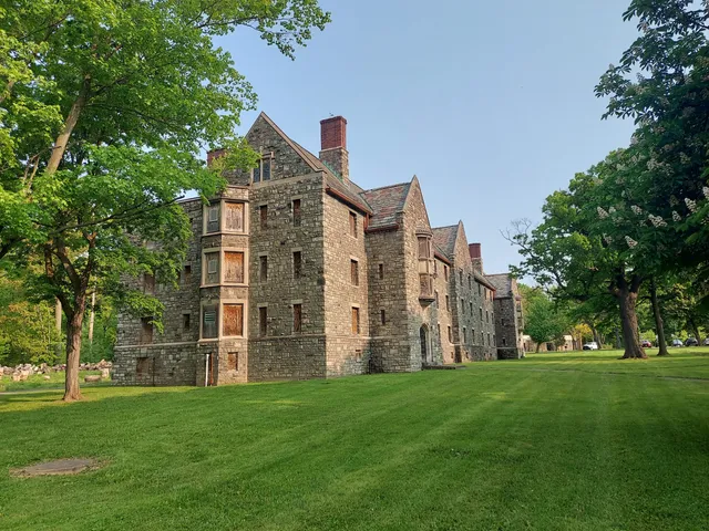 De Veaux Woods State Park