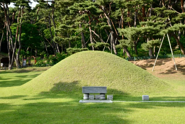 Talhaewangneung Royal Tomb of King Seok Talhae