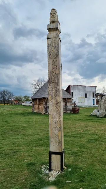 Tabara de sculptura "Simboluri Dacice"