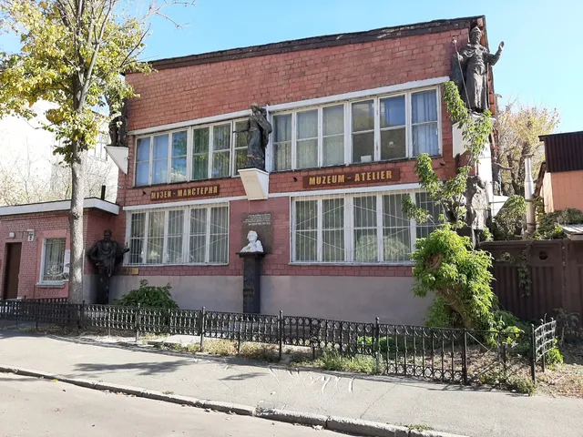 Znoby-Golembievsky Museum-Workshop