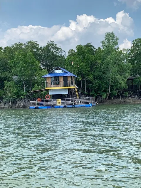 Rumah Rakit Pak Itam