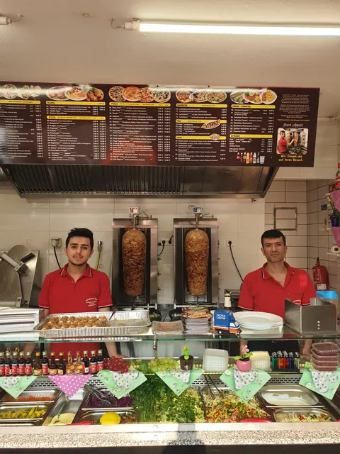 Mustafa's Döner & Pizzahaus (HAMBACH)