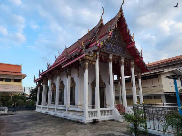 Wat Bang Pakok