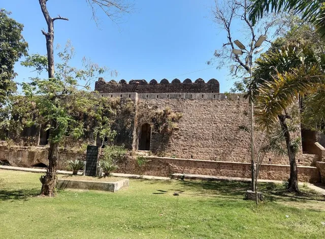 Hoshang Shah Fort