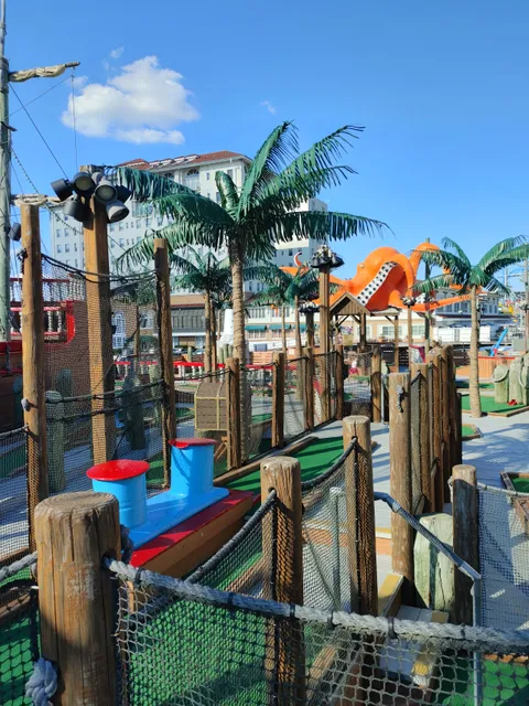 Pirates of the Golden Galleon Golf