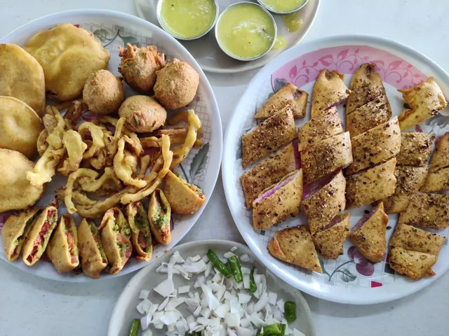 Kartik Bhajiya Center