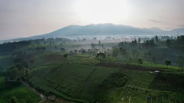 Paralayang Bukit Santiong