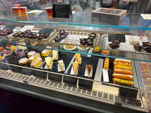 Le Macaron French Pastries Raleigh