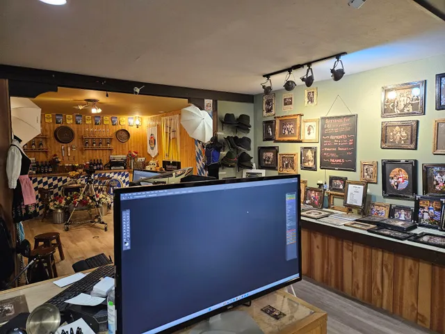 Studio 1890 Old Time Photos