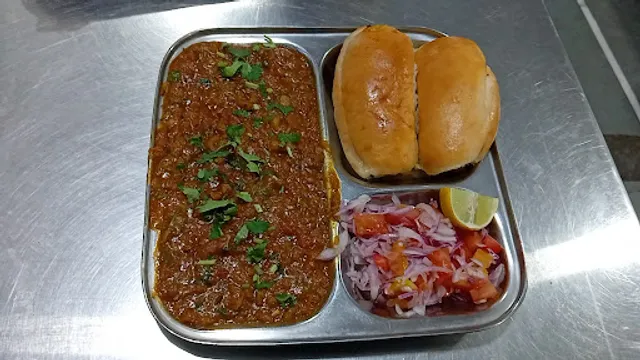 Bombay pav bhaji and pulav