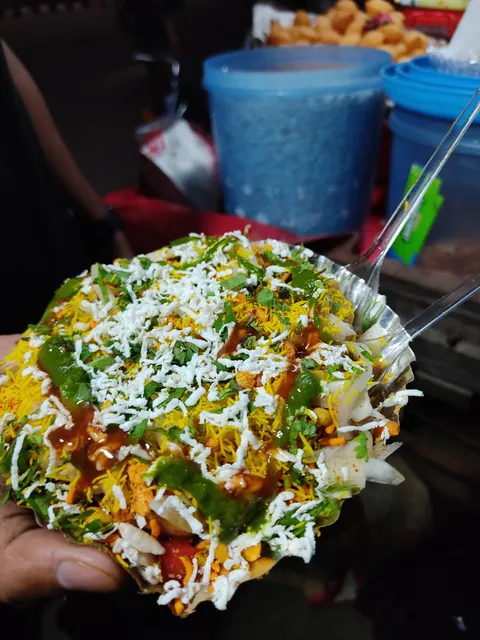 Khade Ganpati Chat Centre