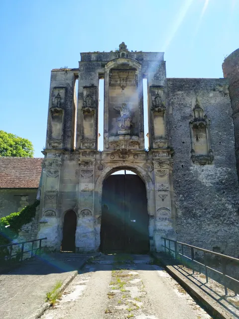 Château de Nantouillet